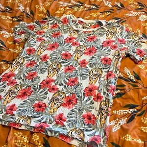 Tiger Floral T-shirt 🐅 🌺